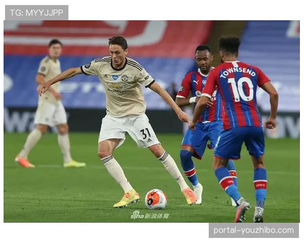 三中卫体系潜在复兴 曼联水晶宫布局3421阵型